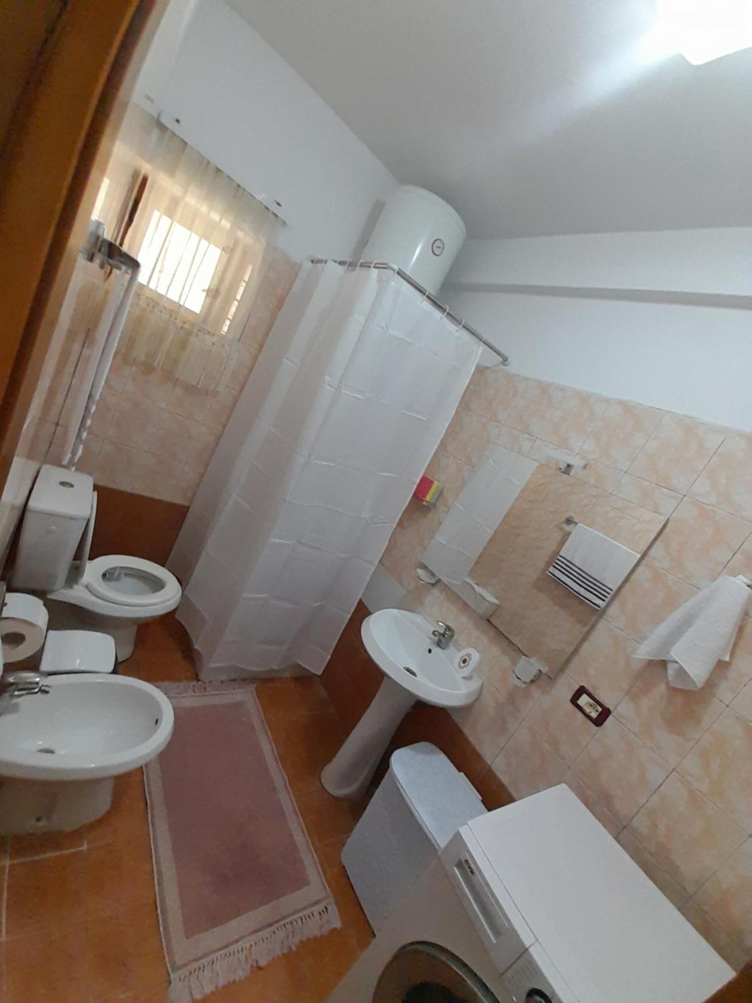 George 1 Apartment จีโรคาสเตอร์ ห้อง รูปภาพ